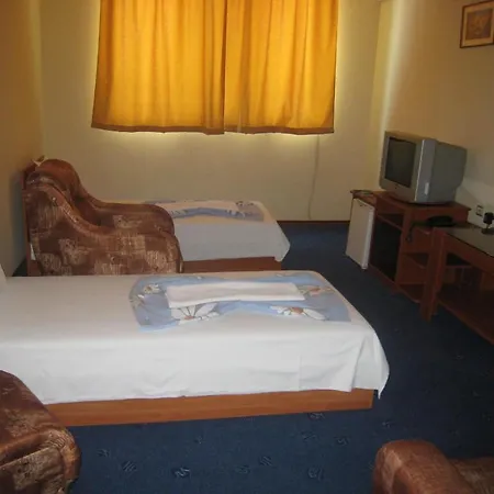 Family Familya Hotel 2*