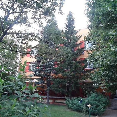 семеен фамилия 2*